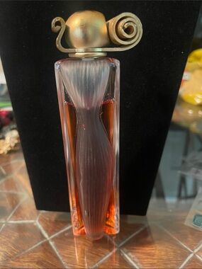 Givenchy Sculpted Glass Fragrance Bottle in Amber and Gold